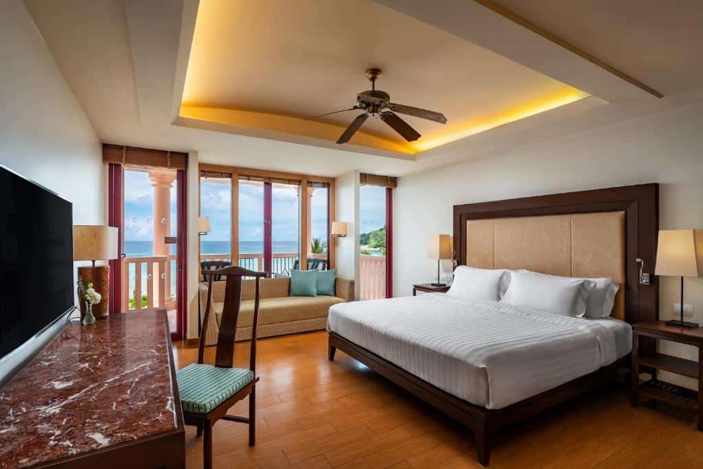 هتل Centara Grand Phuket